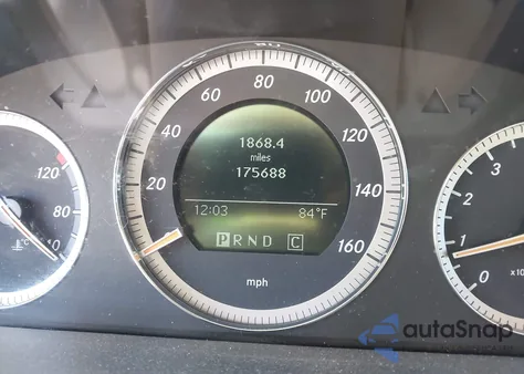 2008 Mercedes-Benz C 300 Luxury 4Matic/Sport 4Matic из США, поврежденный, VIN WDDGF81X38F146317